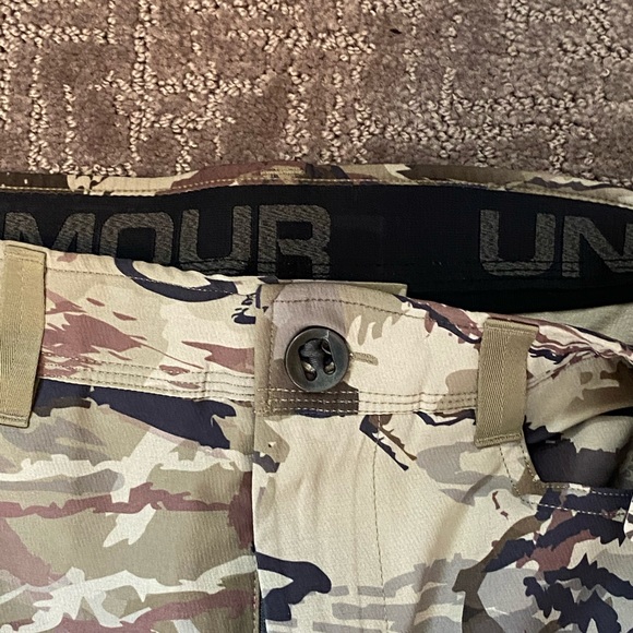 UA Storm Water Repellent Pant - Picture 3 of 3